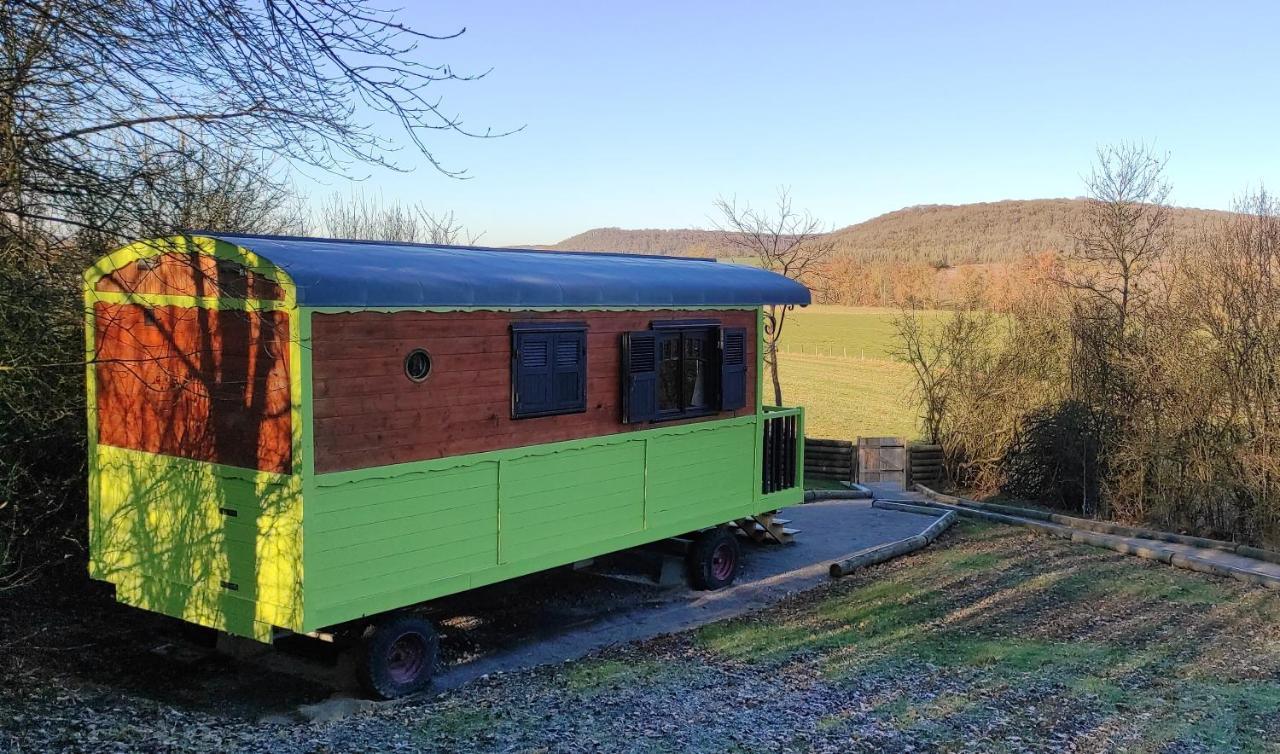 Le Domaine Des Droles De Dames Pensionat Buding Exteriör bild